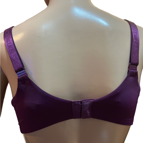 Victoria Secret Bra - Picture 2 of 3